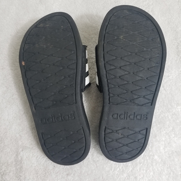 Kids Adidas Slides Unisex - Picture 5 of 5